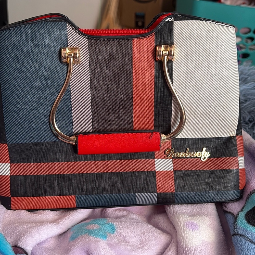 New patterned purse